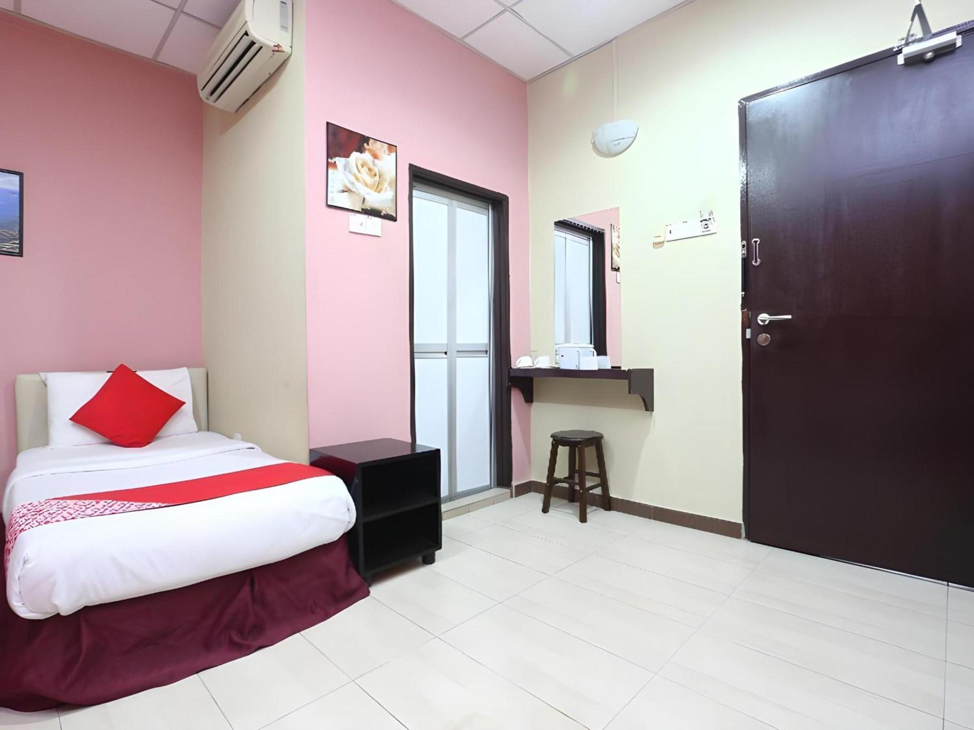 Destiny Riverside Hotel Κότα Μπάρου Εξωτερικό φωτογραφία
